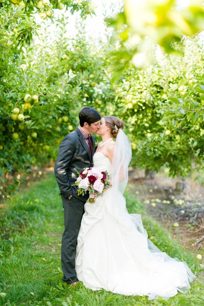 Chelan Washington Wedding Photos Megan Kelsey Photography Delight Wedding Workshop Styled Shoot Annalee & Scot-101