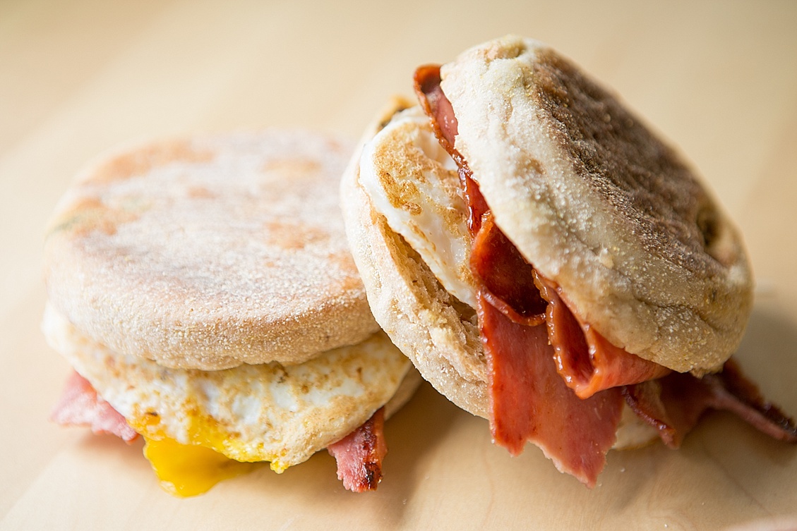 English Muffin Breakfast | Delight + Be Nourished | Lifesong Photography | Breakfast Basics | Breakfast Recipes_0005