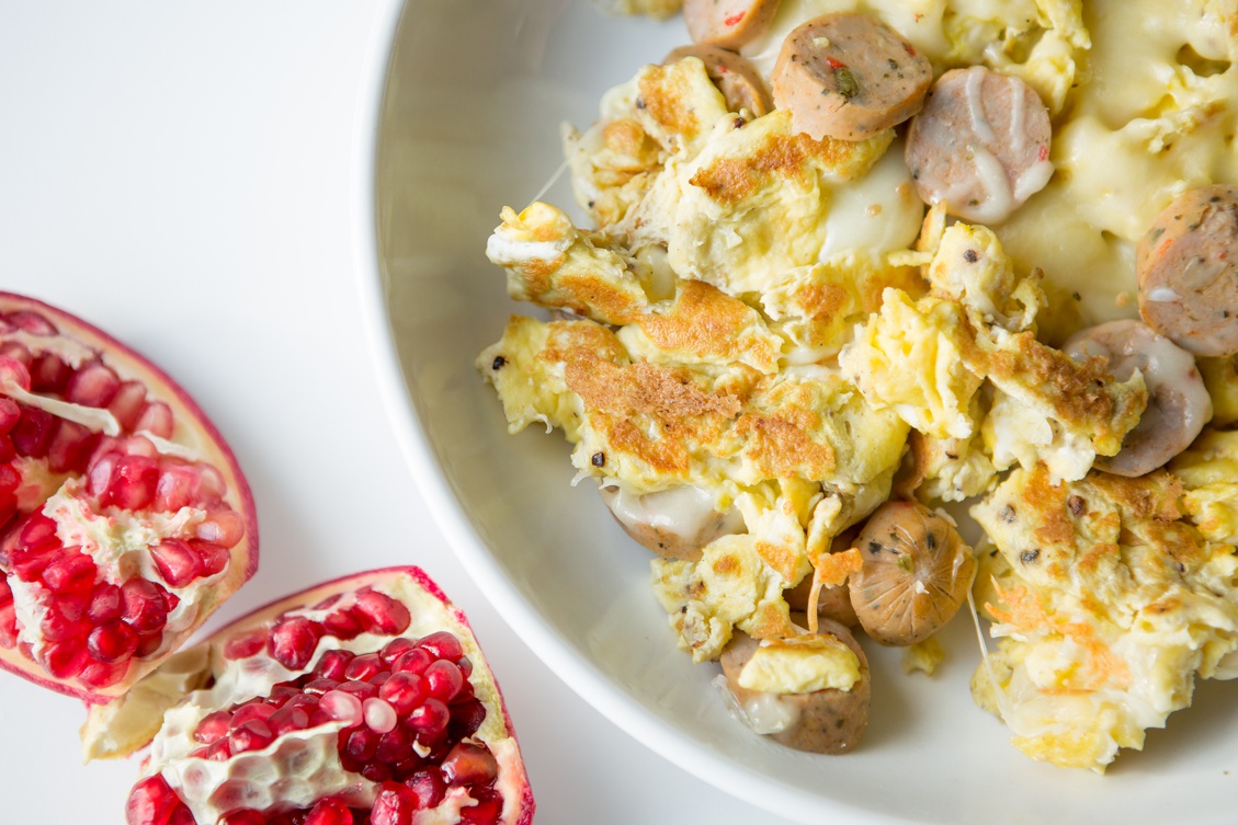 Lifesong Photography | Breakfast Recipes | Scrambled Eggs + Fresh Fruit | Delight + Be | Food Photography | Lake Chelan Photographer | Portland Food Photographer | Portland Food Blogger_0001